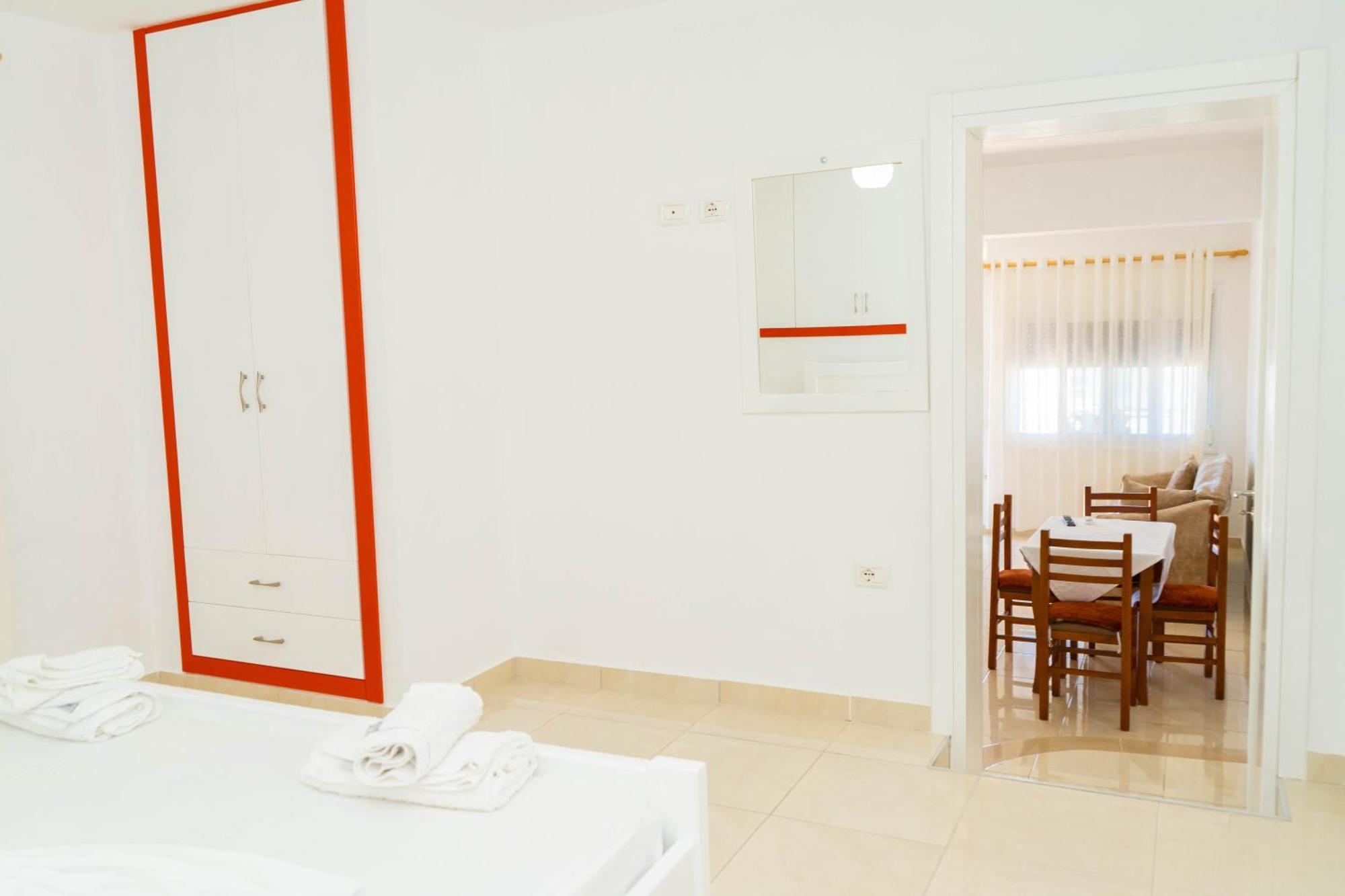 Vila Aliaj Vlorë Exterior foto